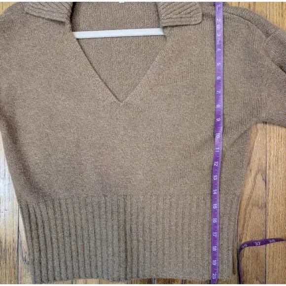 Reformation Beckie Cashmere Collared V Neck Sweater in Panko Camel Beige Tan - Picture 5 of 11